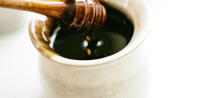 北京大学法学院奖学金与资助体系全解析：如何专注法学研究，减轻学业经济压力